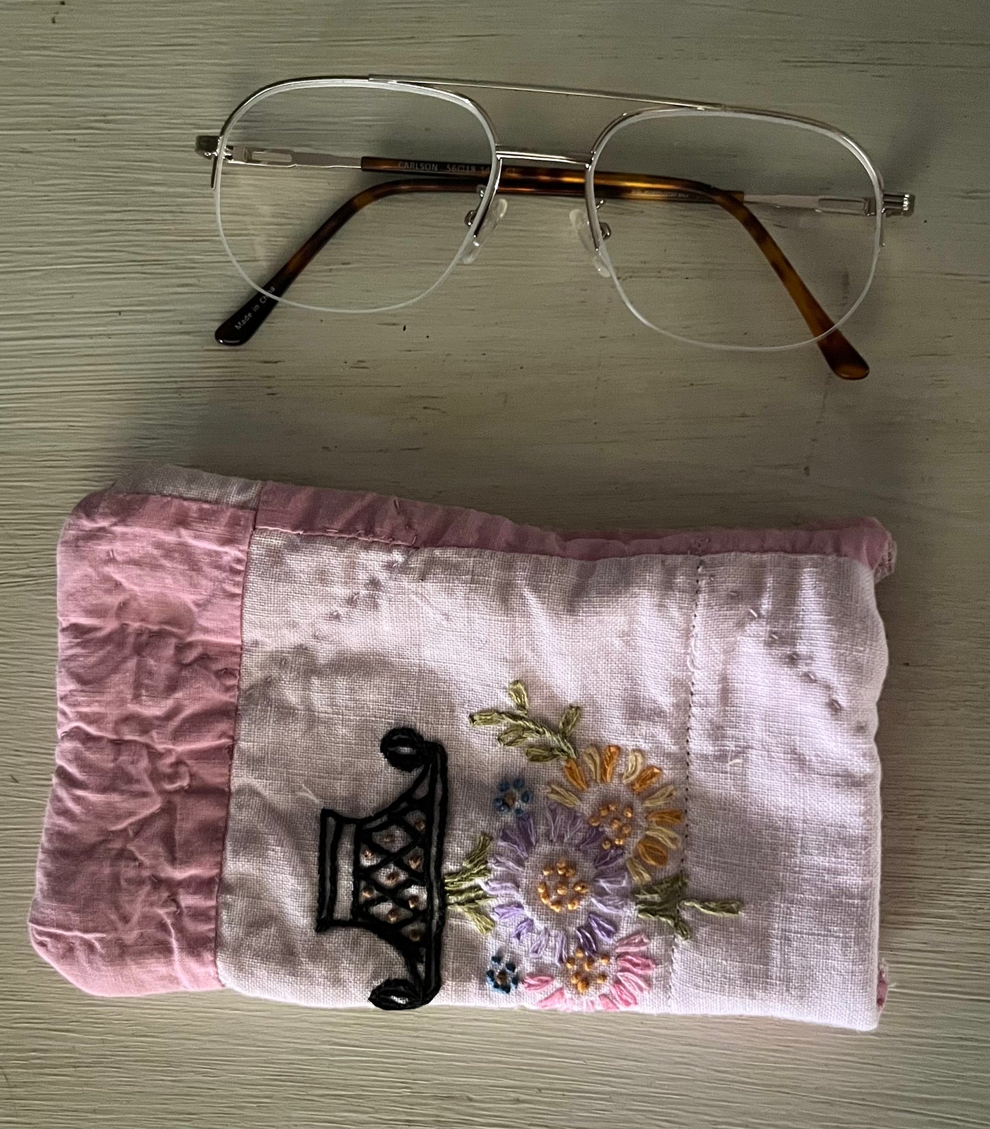 Glasses Pouch- embroidered floral