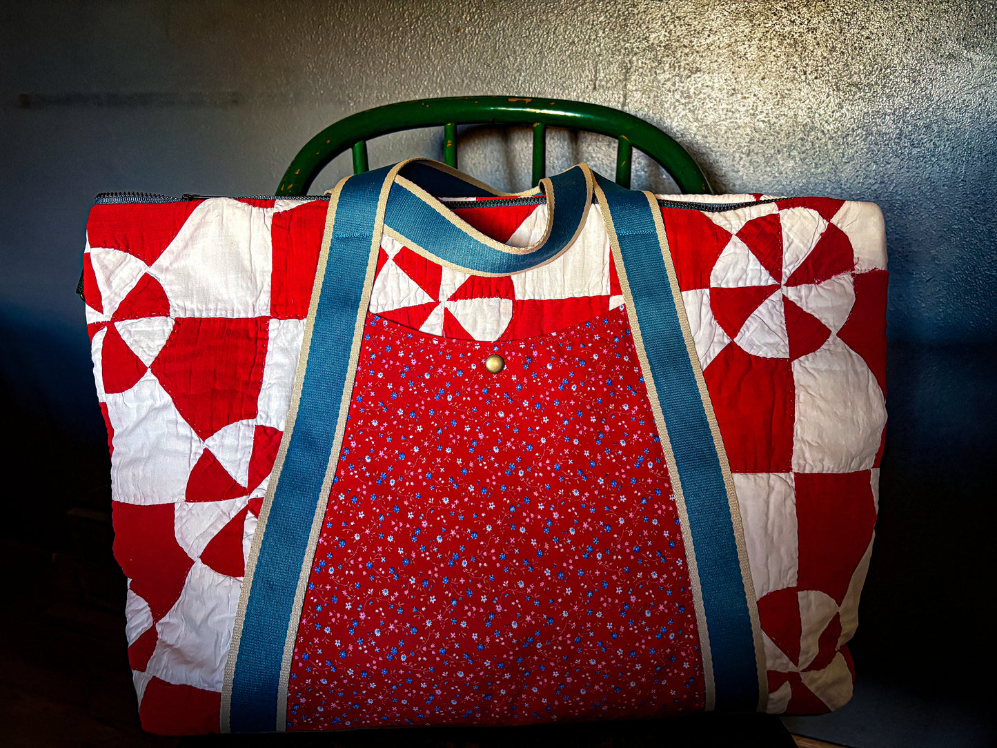 Mabel Overnighter- Peppermint Floral