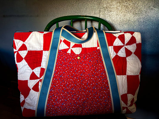 Mabel Overnighter- Peppermint Floral