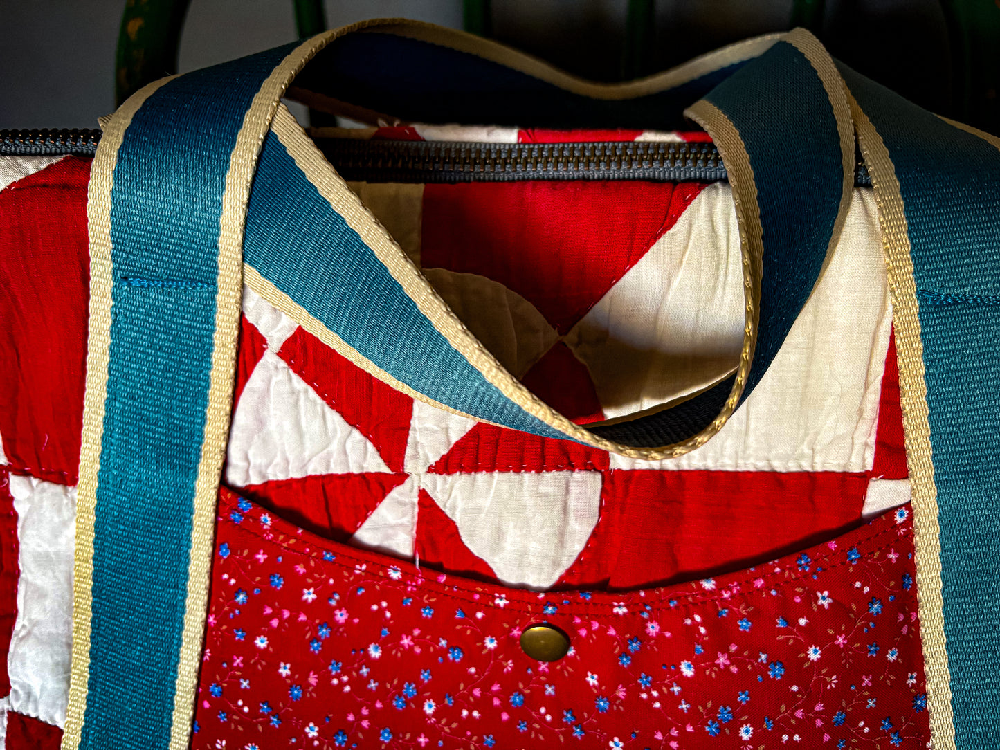 Mabel Overnighter- Peppermint Floral